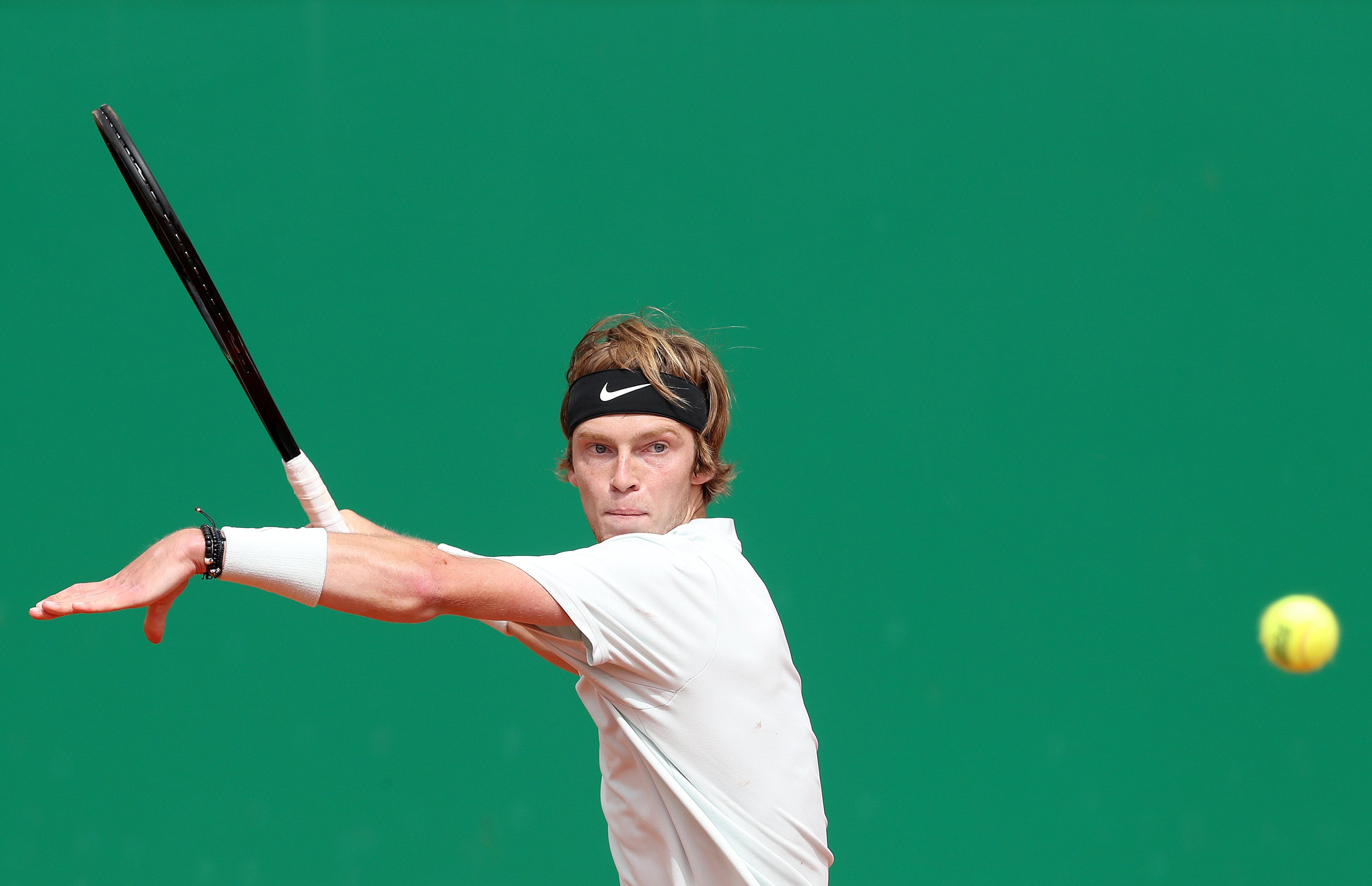 爱游戏官网-联合杯逆转蒙特卡洛大师赛，蒂姆惊艳四座