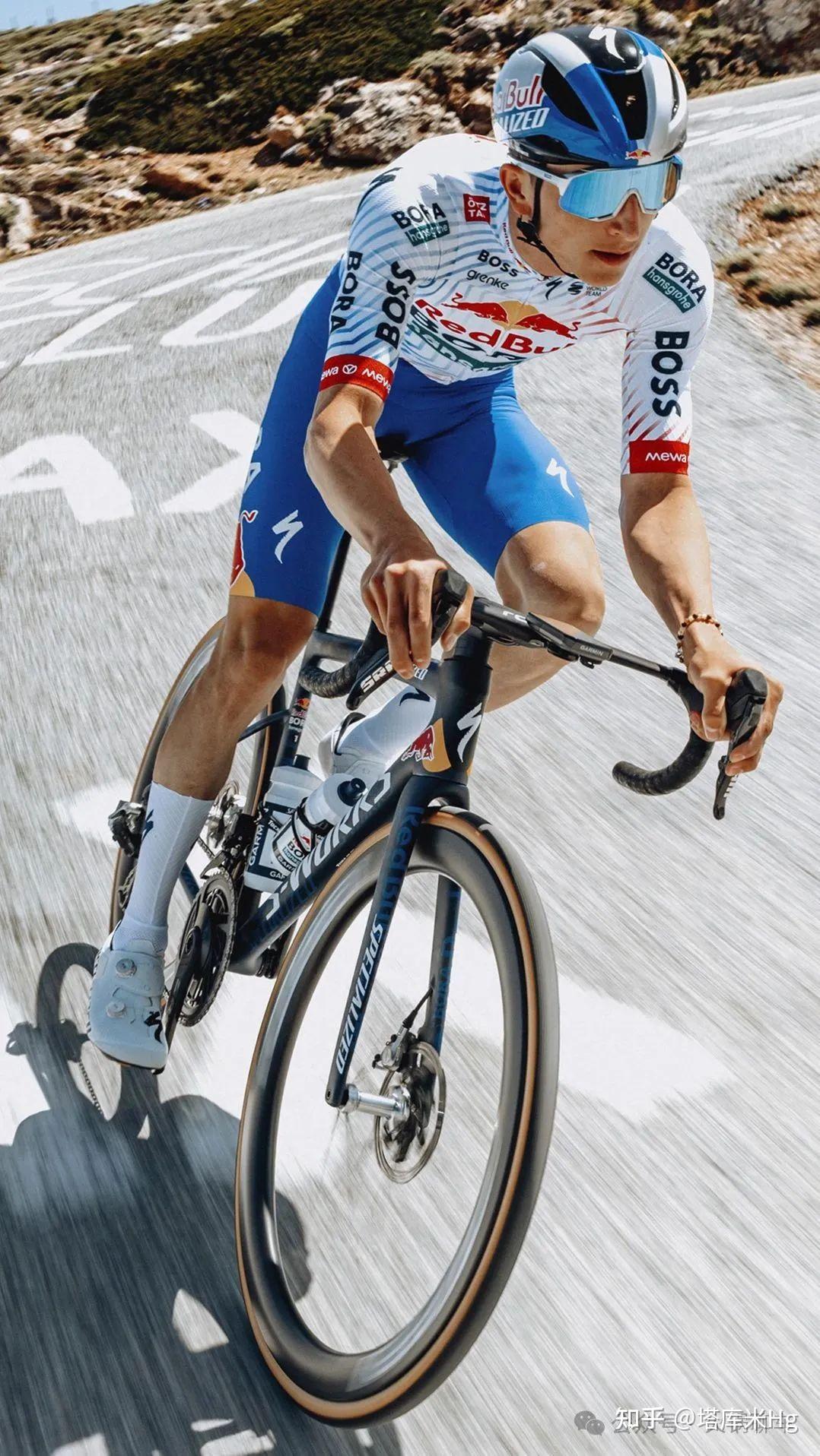 爱游戏大厅-法拉利力克红牛车队，拉塞尔扛起全队