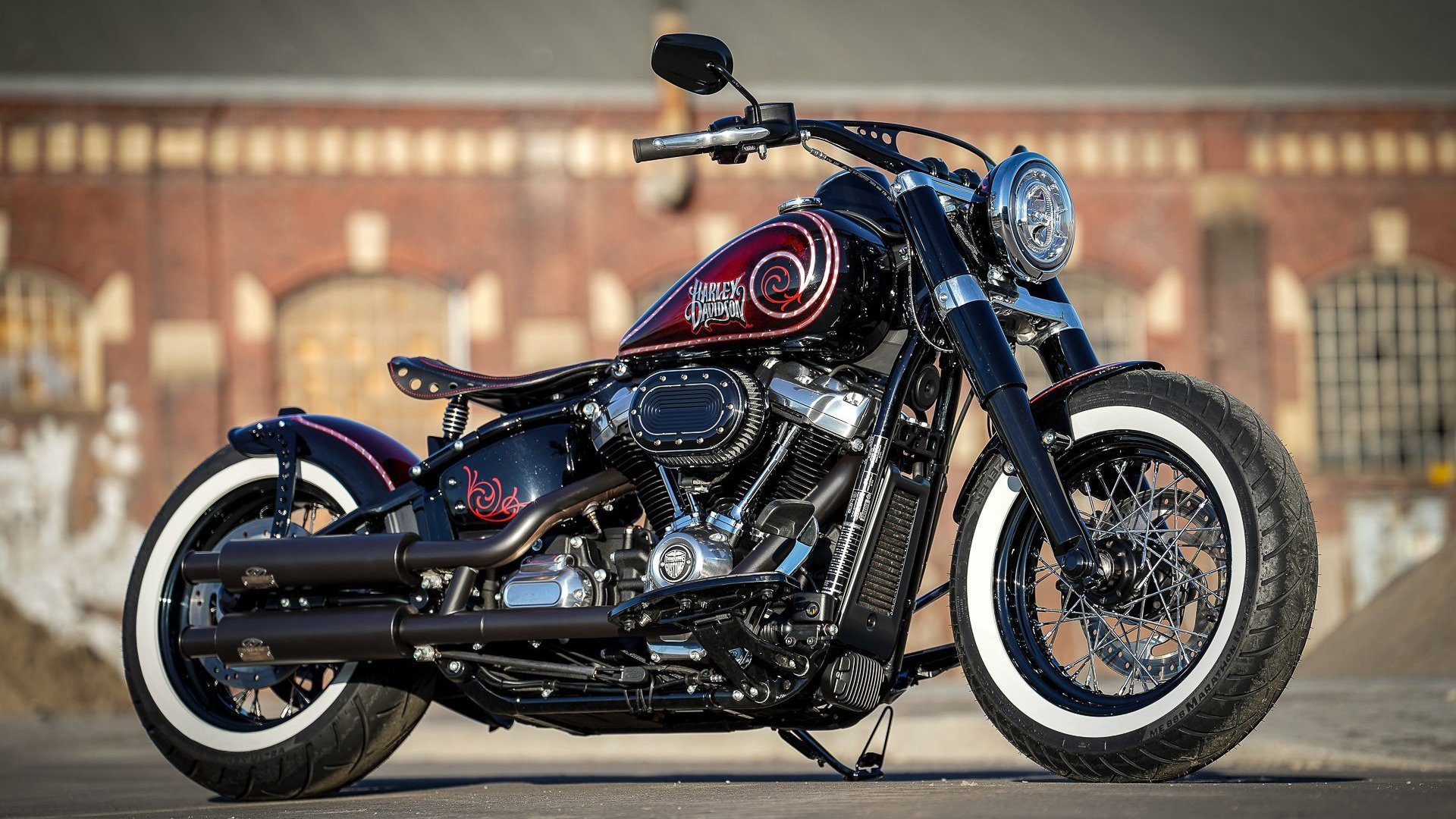 终圈绝杀！阿斯顿马丁险胜索伯，勒克莱尔雨战封神